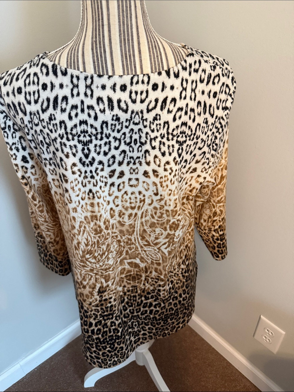 Ruby Rd Top Size Medium - Picture 4 of 6